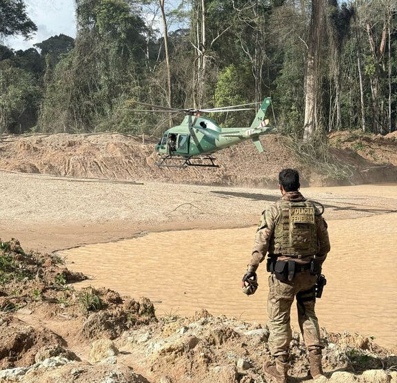 Ação do Ibama e da PF em garimpos ilegais em RO - Foto: Divulgação/Ibama